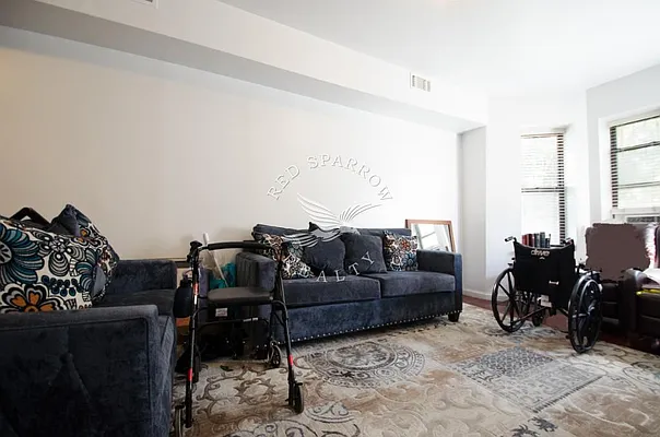 Rented by Red Sparrow Realty Group | media 26