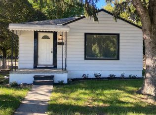 1055 Montie Rd, Lincoln Park, MI 48146