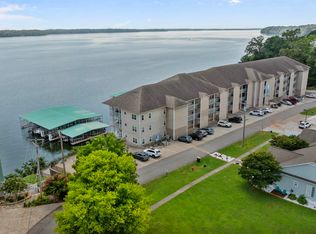 5590 Bay Village Dr #B6, Athens, AL 35611