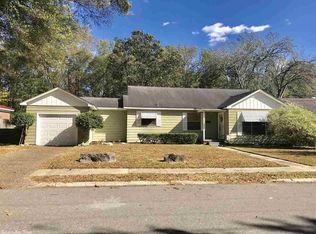 422 S Gibson St, Benton, AR 72015