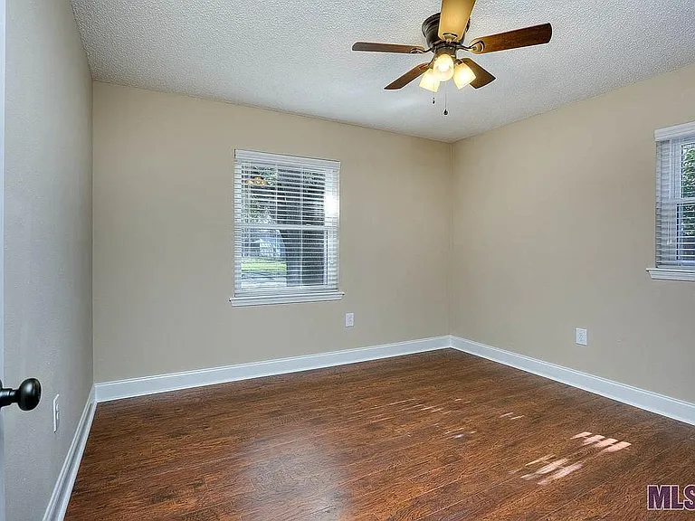 15921 McNeil Ave — Photo 17