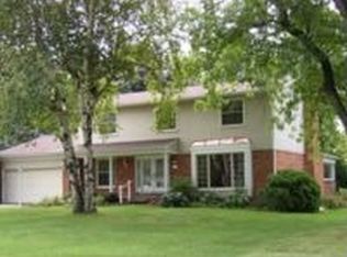 536 Rolling Rock Rd, Bloomfield Hills, MI 48304