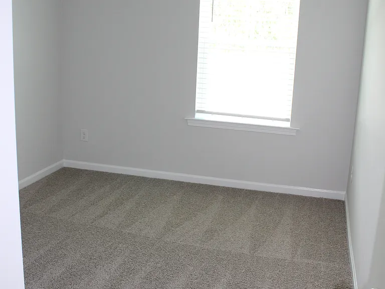 Two identical uptairs bedrooms