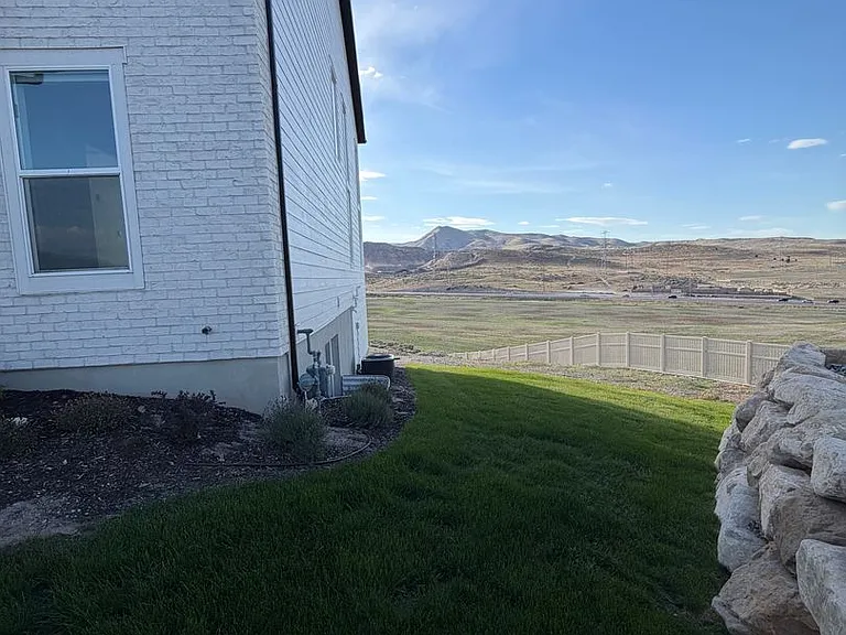 1482 W Russo Dr — Photo 34