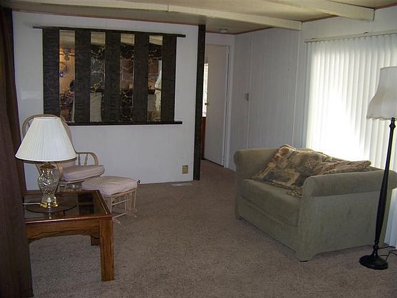 4th image of 150 Leisureville Cir