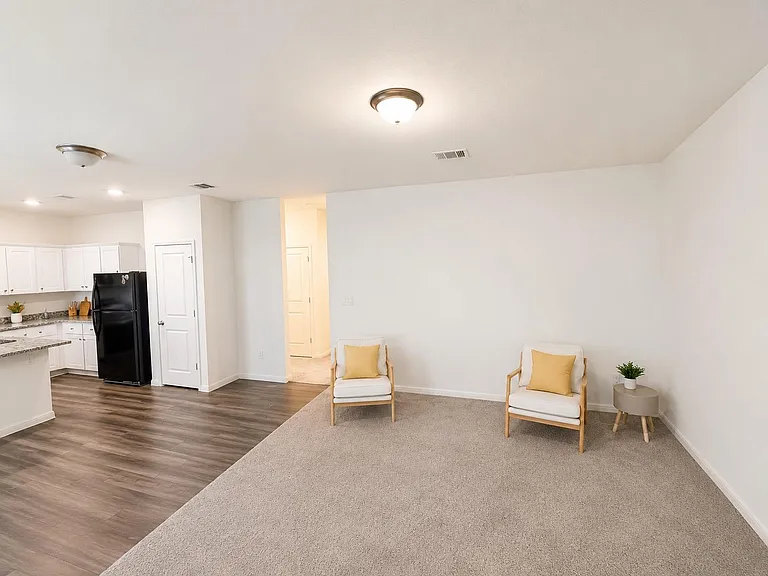 160 Light Timber Rd — Photo 3
