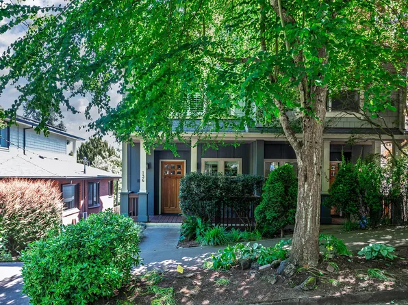 136 SE 71st Ave, Portland, OR 97215