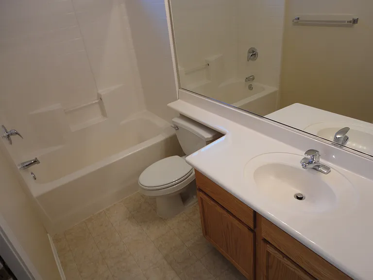 6217 W Warner St — Photo 9