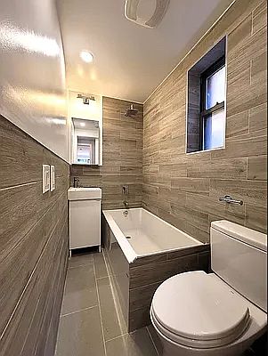 4th image of 422 E 81st St APT 1C