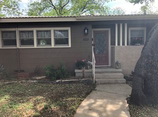 505 S Ridge St, Lampasas, TX 76550