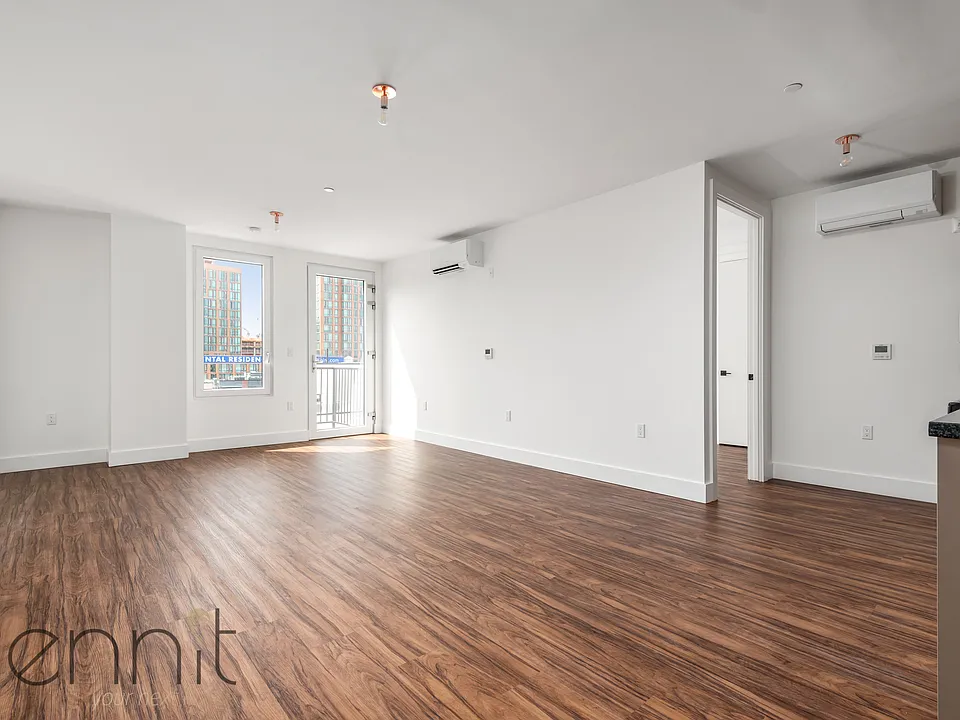 26-24 4th St #727A