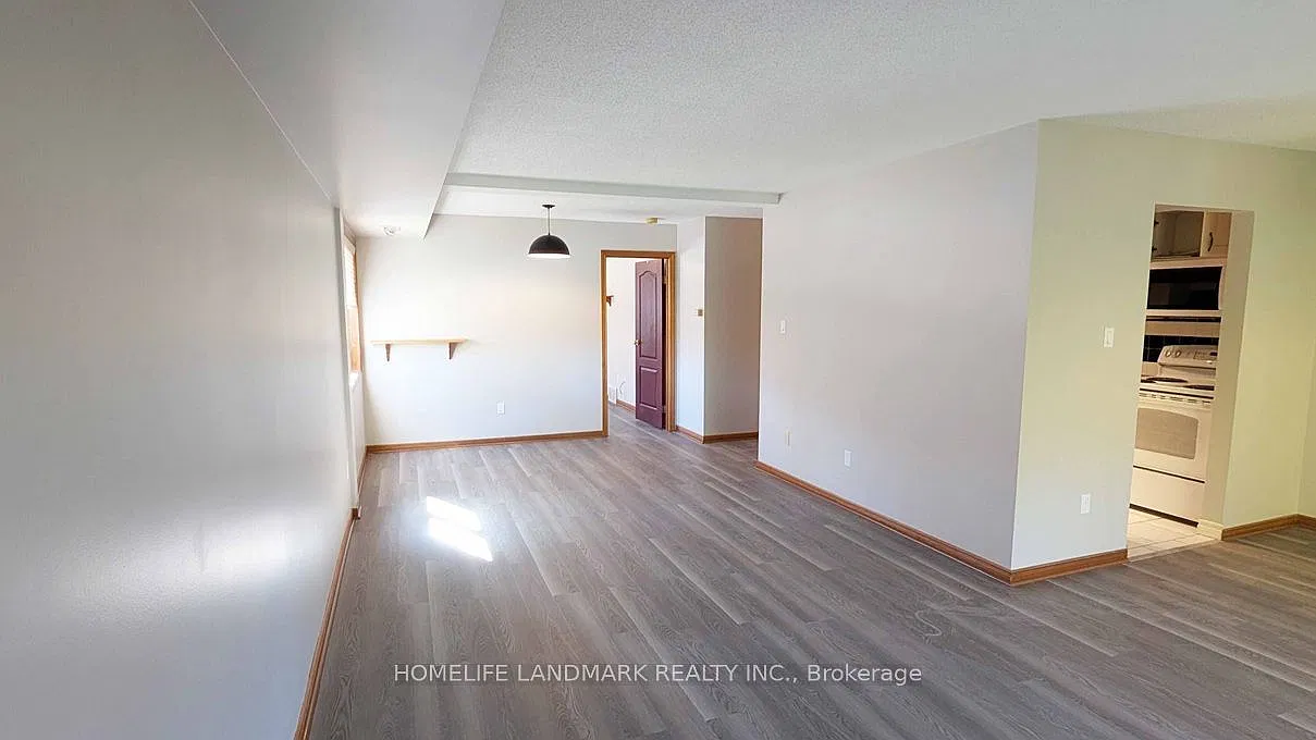 Elliot Heights Condo — Photo 2