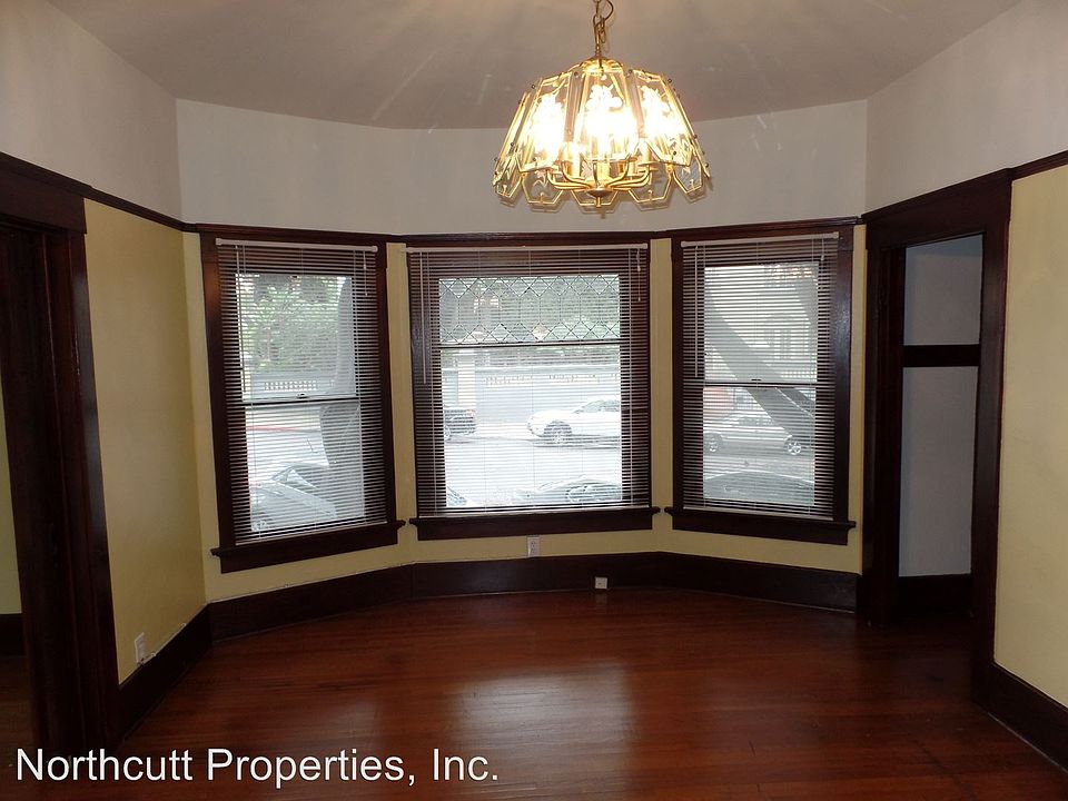 1st image of 904A 24th St