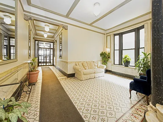 Sold by Sotheby's International Realty | media 16