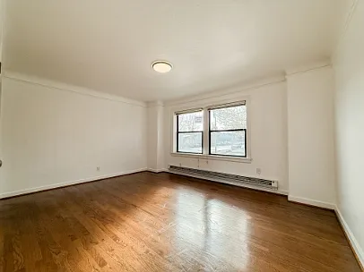 280 Morris Ave S #1 — Photo 4