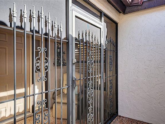 3rd image of 7357 Oak Moss Dr #35