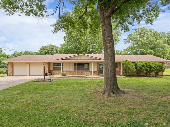 1418 Grandview Rd, Bartlesville, OK 74006