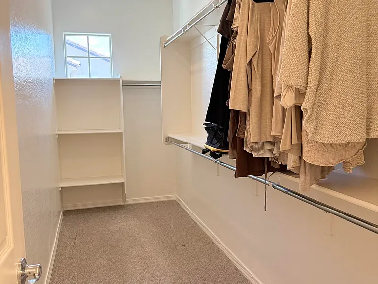 2366 W Gloria Ln — Photo 40