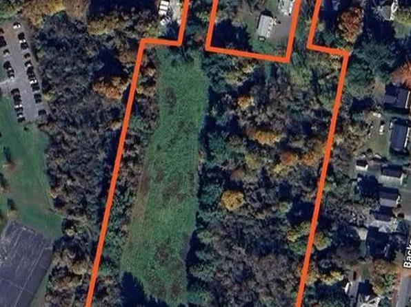 0 West St, Pittsfield, MA 01201