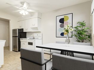Soho Manor, Edmonton, AB T6A 2L6