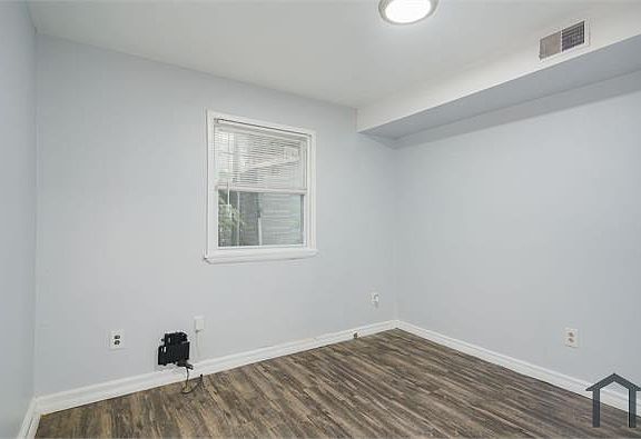 5th image of 864 N 42nd St Floor 1