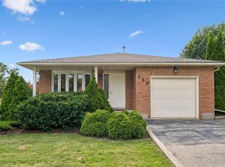 139 Brierdale Dr, Kitchener, ON N2A 3S8
