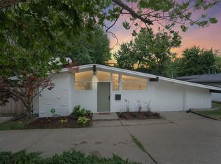 6213 W 75th St, Prairie Village, KS 66208