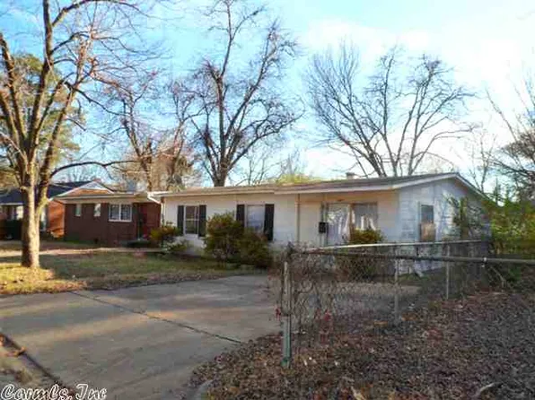 4904 Haywood St, North Little Rock, AR 72117