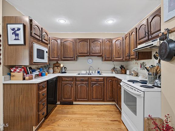4th image of 129 Camden Valley Road