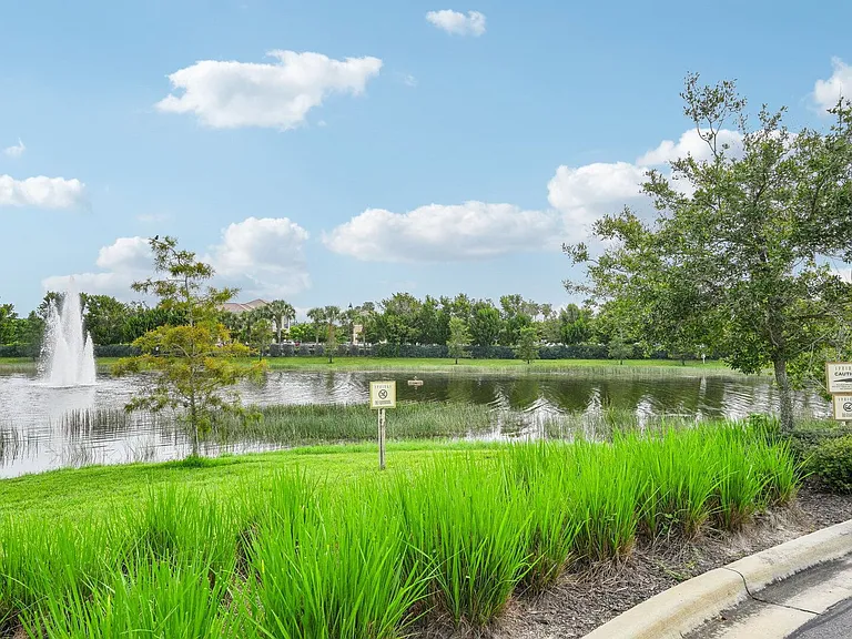 Springs at Gulf Coast — Photo 45