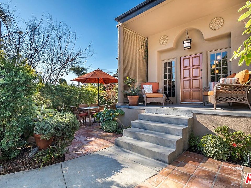 1st image of 9000 Elevado St