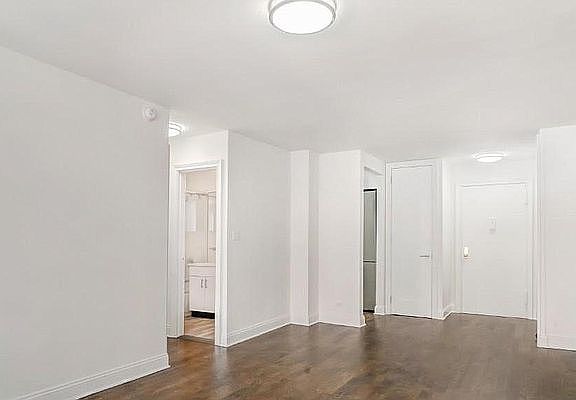 4th image of 114 E 36th St #3B