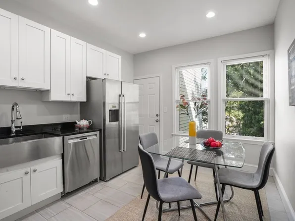 11 Tufts St APT 6, Cambridge, MA 02139