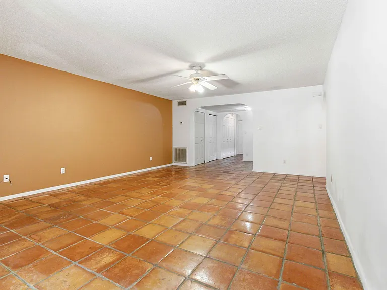 2107 Hidden Grove Ln #34A — Photo 6