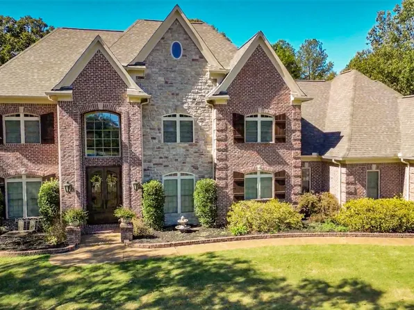 425 Casey Dr, Rossville, TN 38066