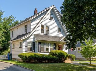 40 Colonial Rd, Rochester, NY 14609