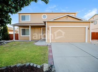 17641 Papa Bear Ct, Reno, NV 89508