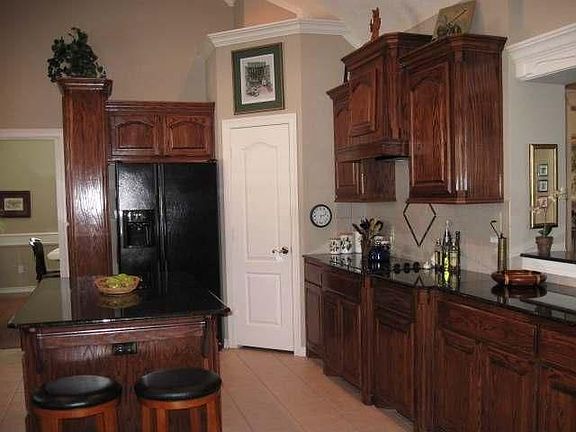 5th image of 6330 Benton Ln