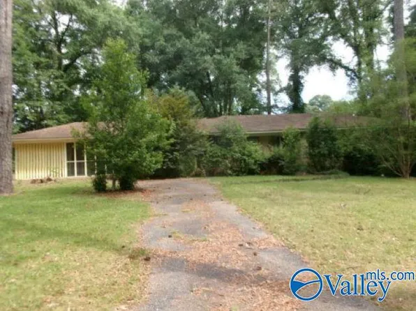 1506 Ridgecrest Dr, Andalusia, AL 36421