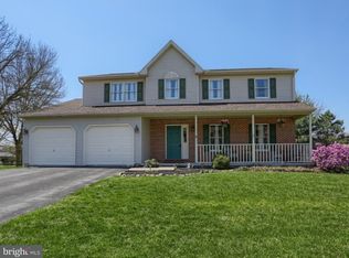 1042 Boeshore Cir, Reading, PA 19605