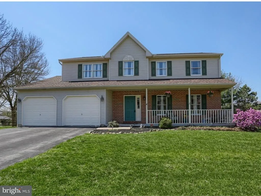 1042 Boeshore Cir photo 1