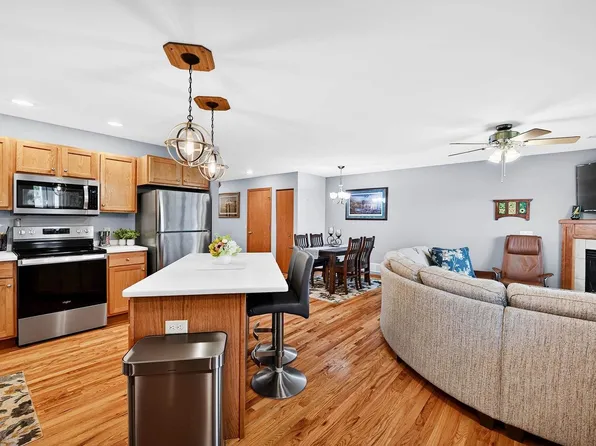 5124 MERWOOD Lane, Madison, WI 53718