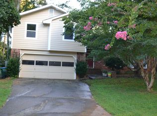 5642 Breezy Ct, Lilburn, GA