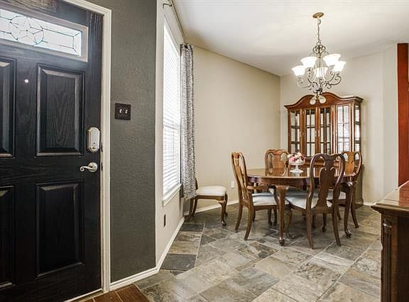 3rd image of 1760 Cliffrose Ln