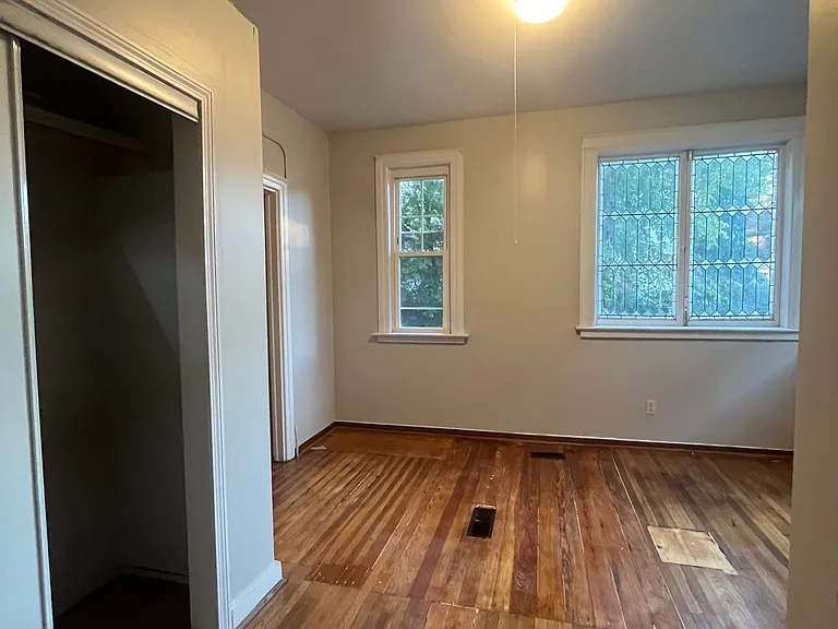 442 Farmington Ave #1E — Photo 10