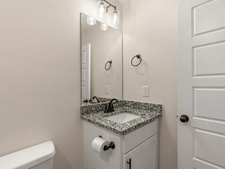 412 Hillside Dr — Photo 18