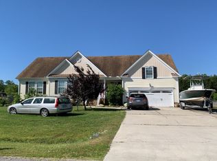228 Moyock Landing Dr, Moyock, NC 27958
