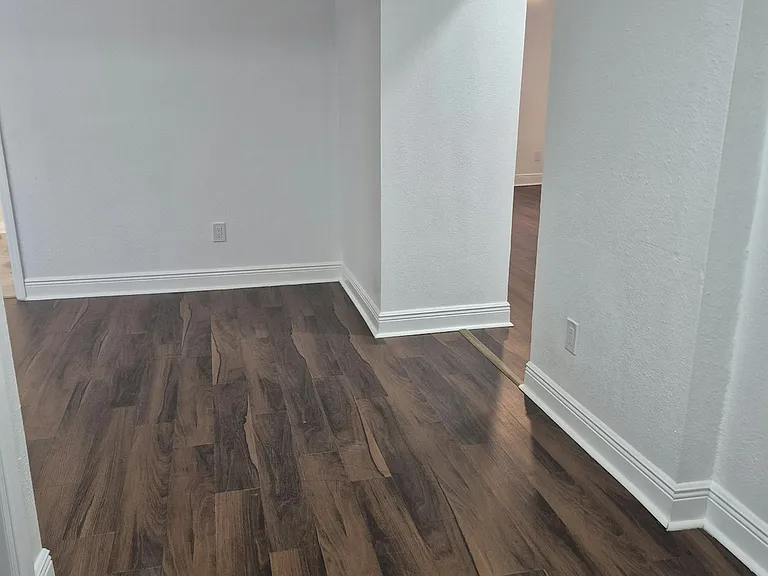 1402 E Bougainvillea Ave — Photo 12