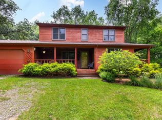3168 Farmbrook Ln, Metamora, MI 48455