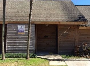 8275 Bayou Fountain Ave, Baton Rouge, LA 70820
